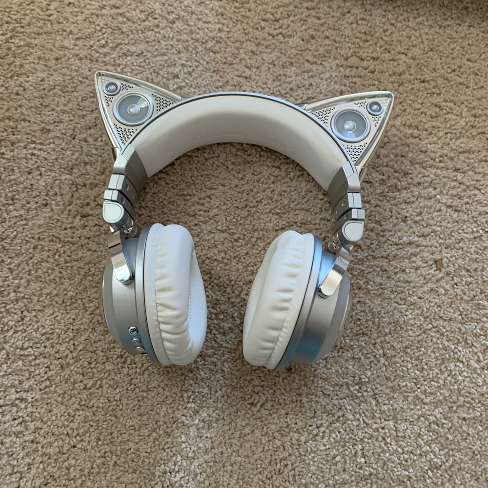 Cat speaker headphones